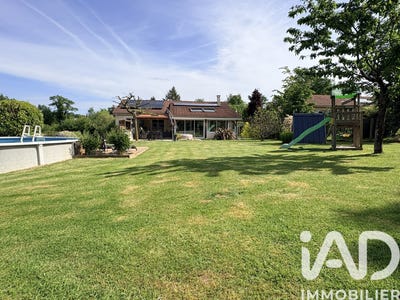 /international/fr/saint-maurice-les-brousses-limousin-310107899432/