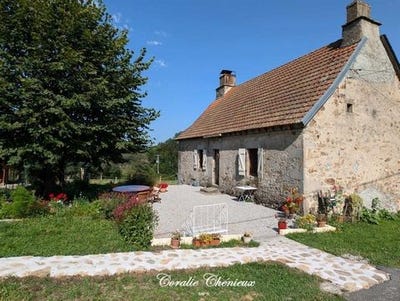 /international/fr/bassignac-auvergne-310101385532/