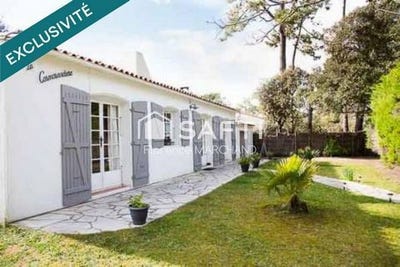 /international/fr/la-couarde-sur-mer-charente-310108007060/