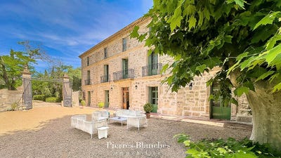 /international/fr/pezenas-languedoc-roussillon-310108954343/