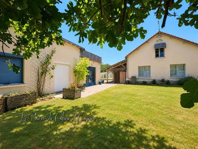 /international/fr/sorges-et-ligueux-en-perigord-aquitaine-310108997279/