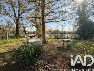 /international/fr/coutras-aquitaine-310107269392/