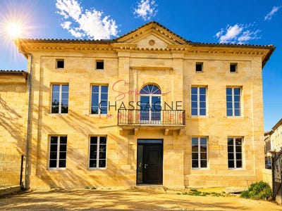 /international/fr/saint-emilion-aquitaine-310107498438/
