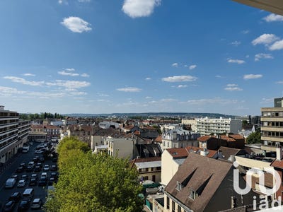 /international/fr/poissy-ile-de-france-310100824494/