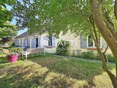/international/fr/fay-aux-loges-centre-val-de-loire-310108842744/