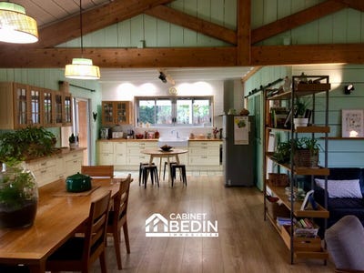 /international/fr/ste-helene-burgundy-310106480475/