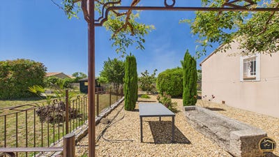/international/fr/ginestas-languedoc-roussillon-310109761049/