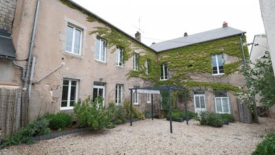 /international/fr/ouroux-en-morvan-burgundy-310100458698/