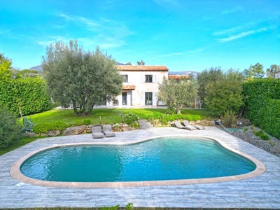 /international/fr/roquefort-les-pins-hh-15617755-roquefort-les-pins-provence-alpes-cote-d-azur-310100955374/
