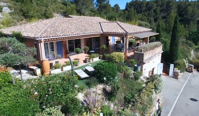 /international/fr/villeneuve-les-avignon-languedoc-roussillon-310108677322/?lang=zh-cn