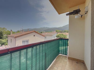 /international/fr/ceret-languedoc-roussillon-310100559580/