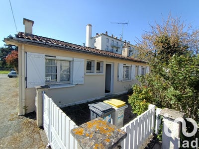/international/fr/poitiers-charente-310098792041/