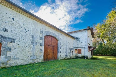 /international/fr/grand-brassac-aquitaine-310107708743/