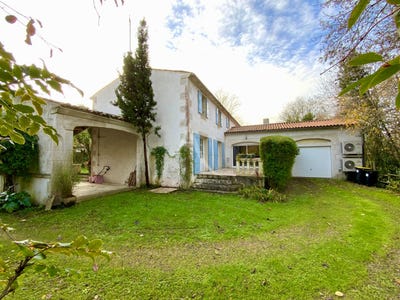 /international/fr/jonzac-charente-310104469195/