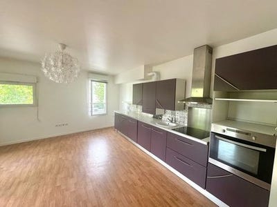 /international/fr/mantes-la-jolie-ile-de-france-310100830863/