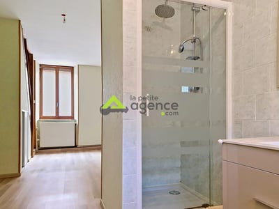 /international/fr/chambon-sur-voueize-limousin-310108779869/?lang=th