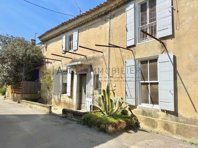/international/fr/saint-remy-de-provence-provence-alpes-cote-d-azur-310098947521/