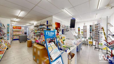 /international/fr/saint-pierre-montlimart-pays-de-la-loire-310107490373/