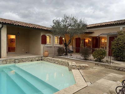 /international/fr/mallemort-provence-alpes-cote-d-azur-310108330757/