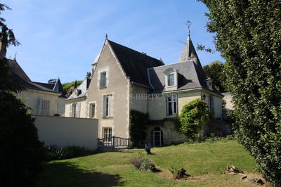 /international/fr/chinon-centre-val-de-loire-310104087096/