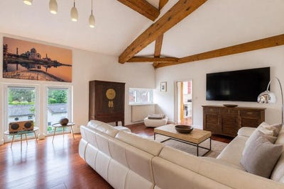 /international/fr/collonges-au-mont-d-or-rhone-310108677114/