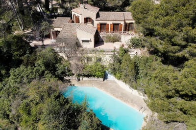 /international/fr/martigues-provence-alpes-cote-d-azur-310100084600/