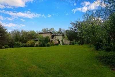 /international/fr/puycalvel-midi-pyrenees-310105761989/