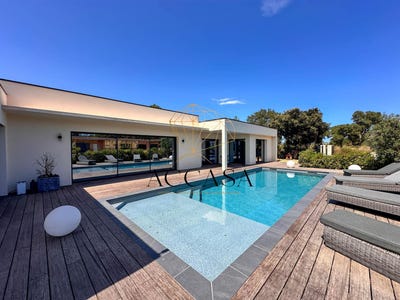 /international/fr/lecci-corsica-310107839658/