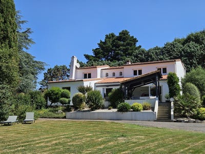 /international/fr/trementines-pays-de-la-loire-310100484975/