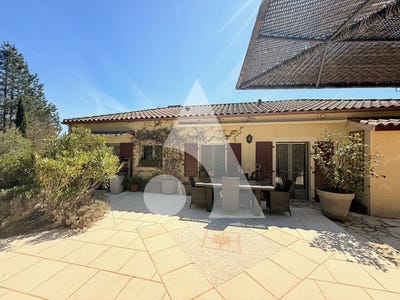 /international/fr/luzech-midi-pyrenees-310108729359/