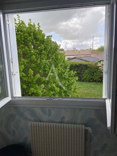 /international/fr/la-rochelle-franche-comte-310107360969/