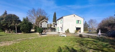 /international/fr/barjac-languedoc-roussillon-120097653606/