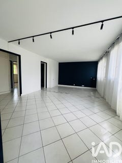 /international/fr/saint-cyr-sur-loire-centre-val-de-loire-310104858317/