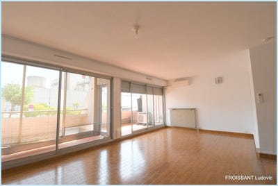 /international/fr/bagnols-sur-ceze-languedoc-roussillon-310101104592/