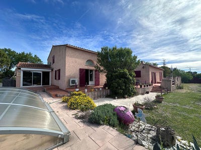 /international/fr/fox-amphoux-provence-alpes-cote-d-azur-120092224114/