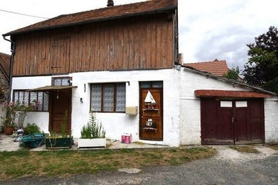 /international/fr/cosne-cours-sur-loire-burgundy-310101390555/?lang=en