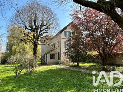 /international/fr/noyers-ardennes-310106393200/