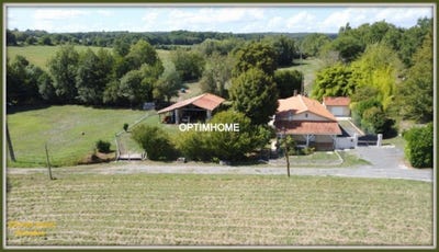 /international/fr/montmoreau-saint-cybard-charente-310120075943/