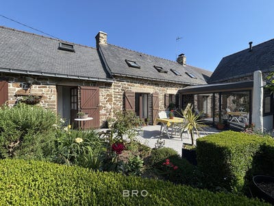 /international/fr/saint-guyomard-brittany-310105774743/