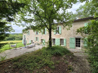 /international/fr/buzet-sur-baise-aquitaine-120095322156/?lang=zh-tw