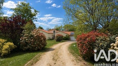 /international/fr/chantonnay-pays-de-la-loire-310107912038/