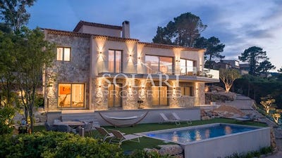 /international/fr/mandelieu-la-napoule-provence-alpes-cote-d-azur-310108455048/