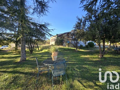 /international/fr/saint-michel-d-euzet-languedoc-roussillon-310098369887/