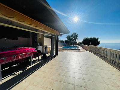 /international/fr/roquebrune-cap-martin-provence-alpes-cote-d-azur-310100286311/