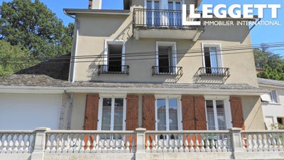 /international/fr/uzerche-limousin-310108481994/
