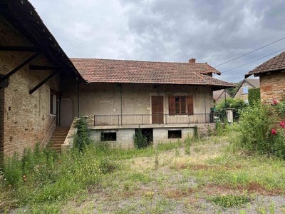 /international/fr/la-chapelle-sous-brancion-burgundy-120093576251/?lang=en