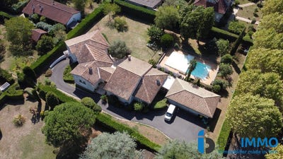 /international/fr/mazamet-midi-pyrenees-310104079877/?lang=it