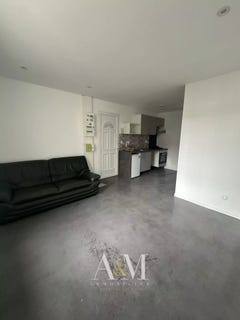 /international/fr/la-couronne-charente-310108529377/