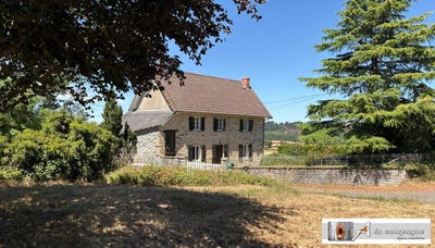 /international/fr/chateau-sur-cher-auvergne-310119343003/