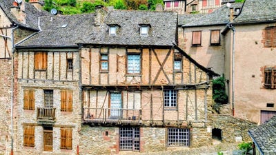 /international/fr/conques-midi-pyrenees-310108317385/